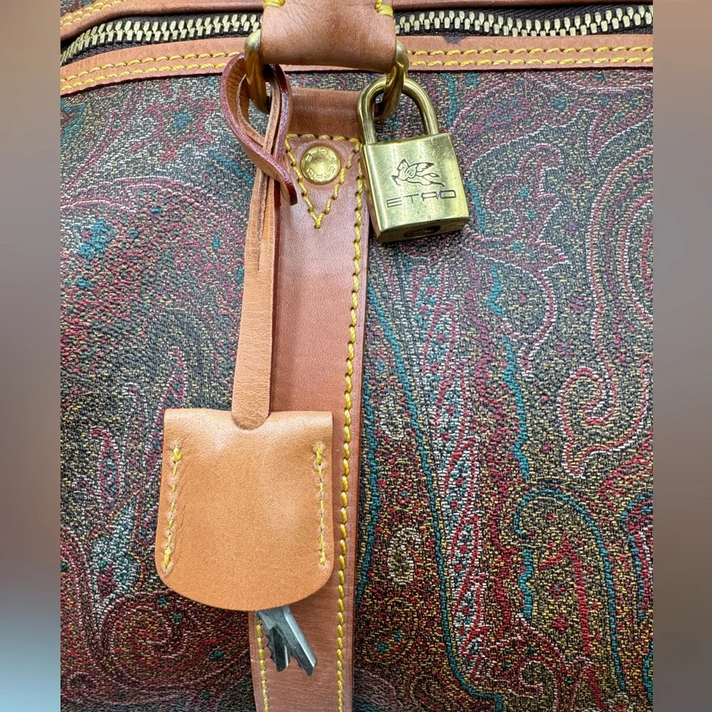 ETRO -Authentic-Paisley Coated Canvas Bandolier Duffle w/ Lock/Key/Strap 60 - Picture 12 of 16